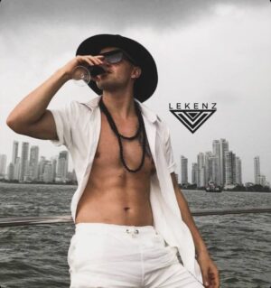 inicial Laisen Blanco fondo