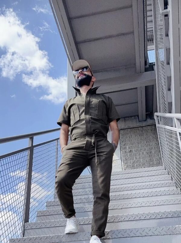 1704333611948 Overol Scott