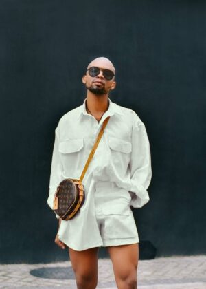 PicsArt_10-12-12.02.44 Set Portugal