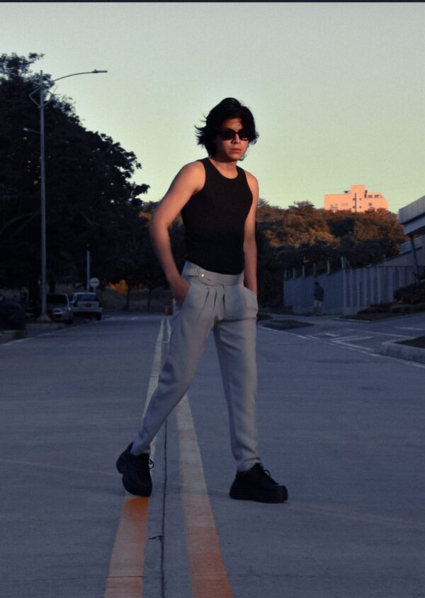 1704300097750 Pantalón Monserrat